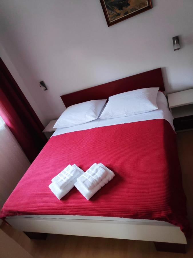 Apartman Rivana Baška Voda Exteriör bild