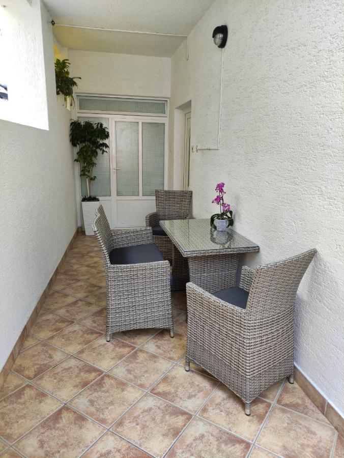 Apartman Rivana Baška Voda Exteriör bild